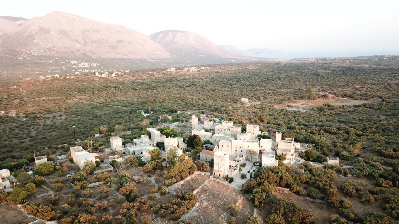 Fameliti Casa Torre Villa Stavrion Bagian luar foto