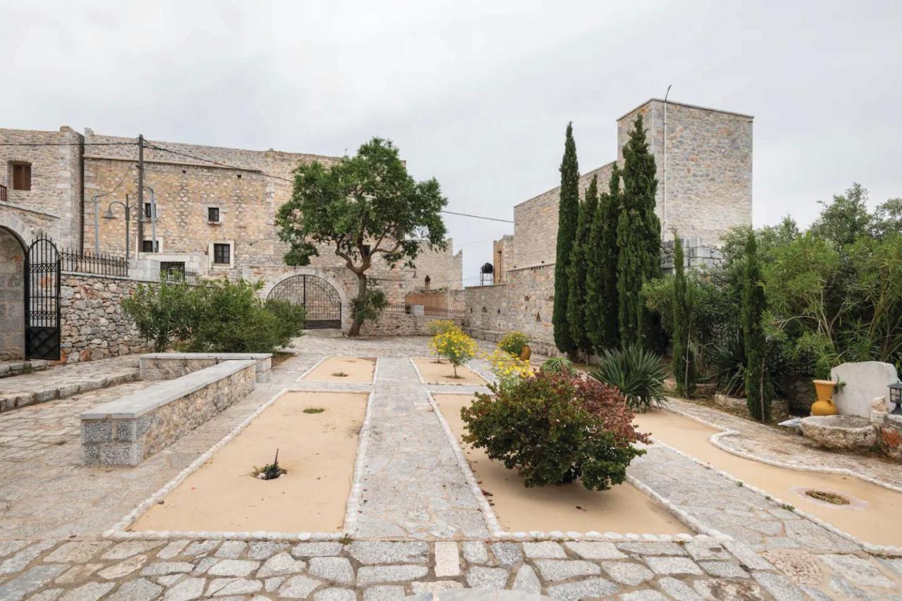 Fameliti Casa Torre Villa Stavrion Bagian luar foto